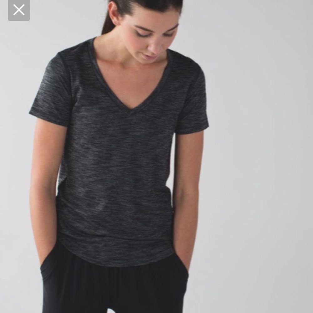 Lululemon Vneck tee